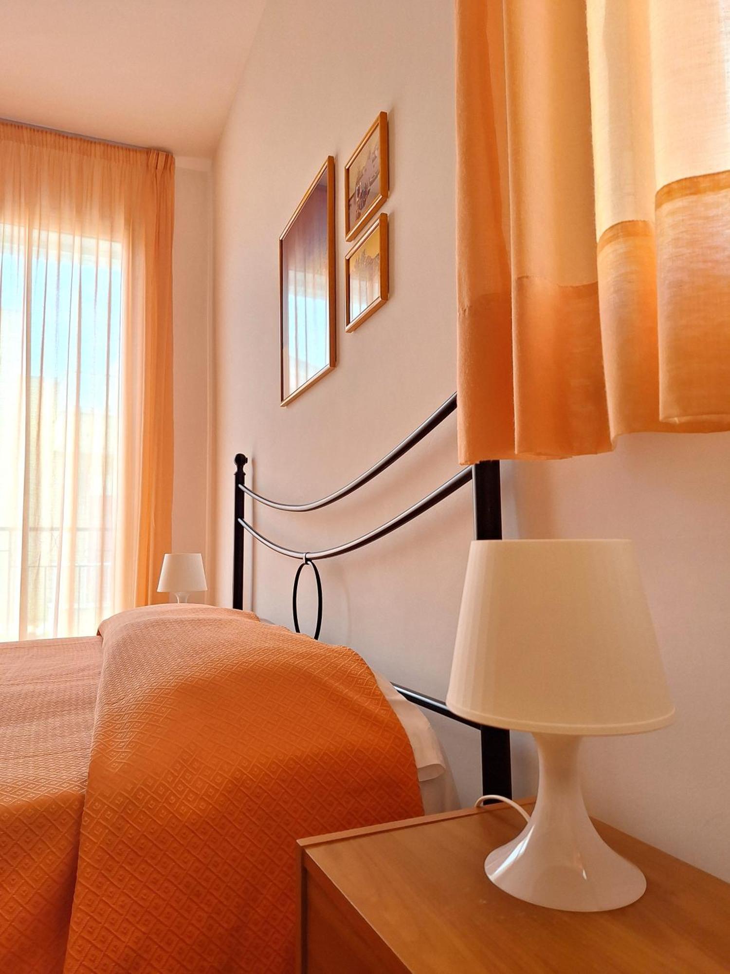 Fragolina B&B ฟูร์ชีซิกูโล ภายนอก รูปภาพ
