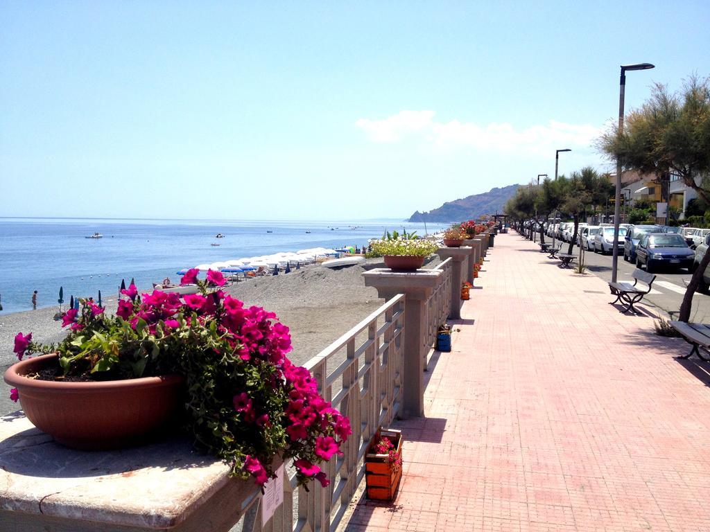 Fragolina B&B ฟูร์ชีซิกูโล ภายนอก รูปภาพ